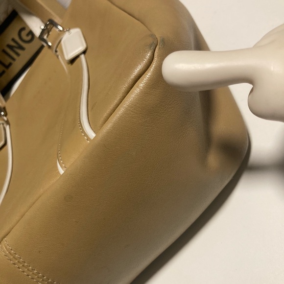 Coach Hampton beige/tan with white accents - Picture 3 of 11